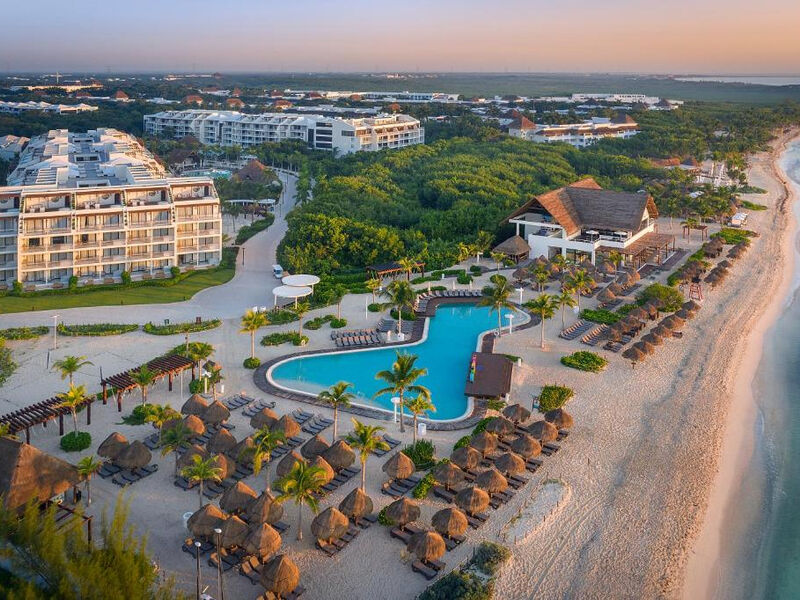 Ocean Riviera Paradise