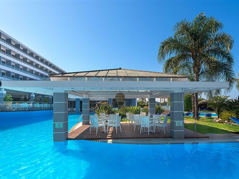 Oceanis Beach