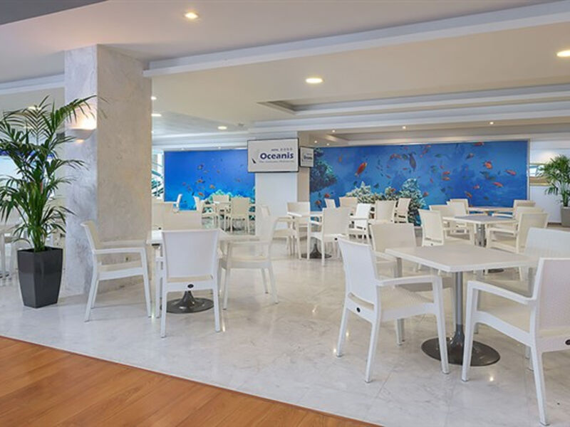 Oceanis Beach