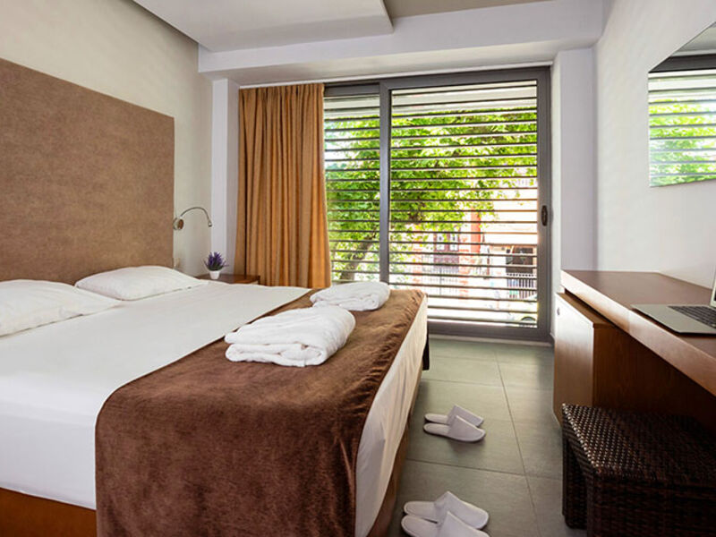 Oktober Downtown Boutique Hotel