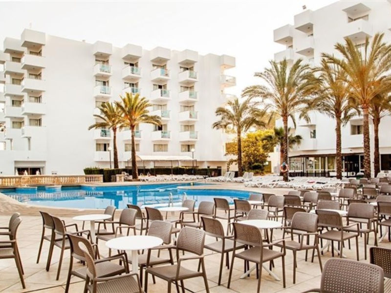 Ola Club Maioris
