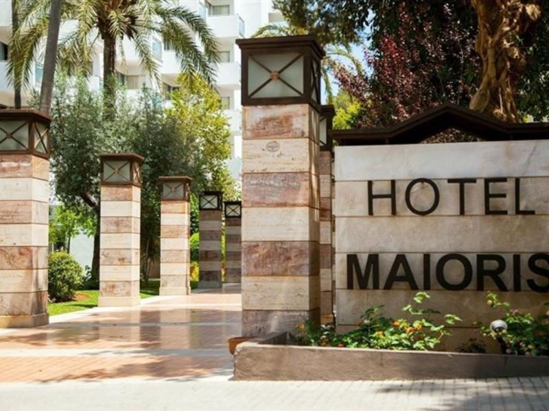 Ola Club Maioris