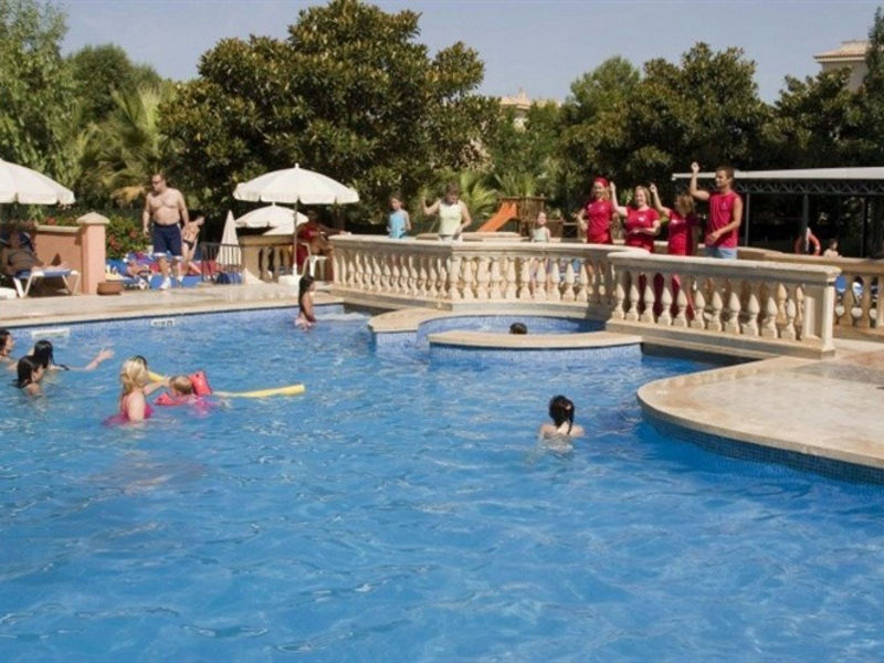 Ola Club Maioris