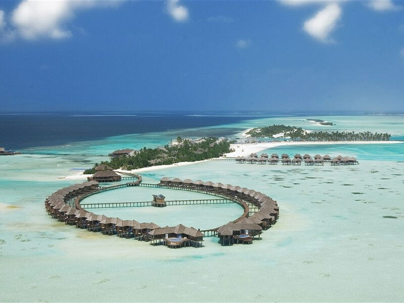 Olhuveli Beach & Spa Resort