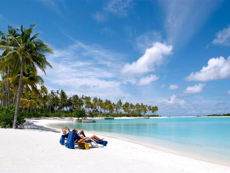 Olhuveli Beach & Spa Resort