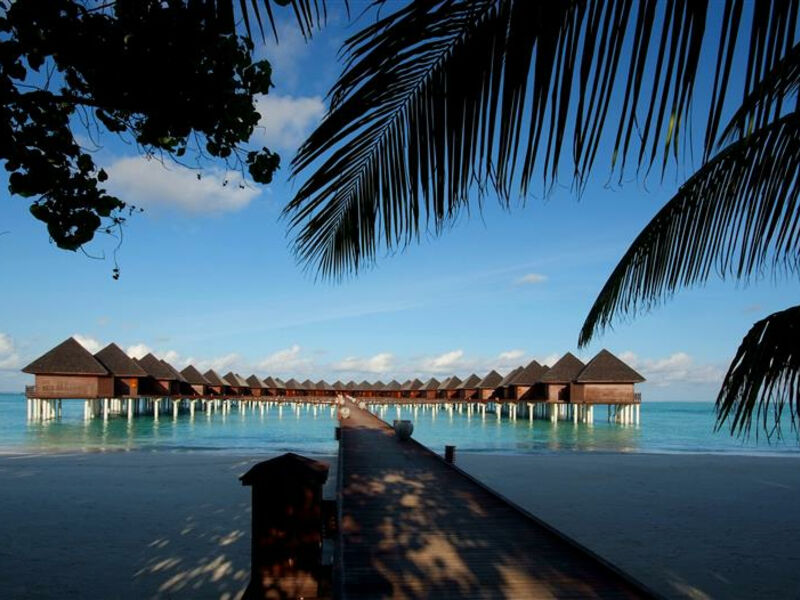 Olhuveli Beach & Spa Resort
