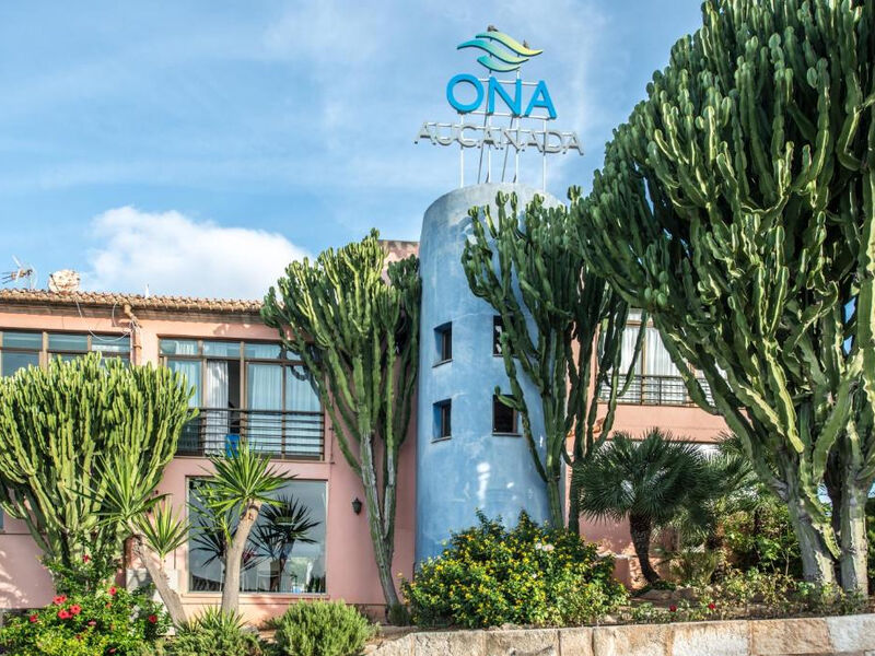 Ona Aucanada Club