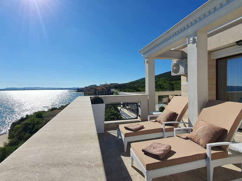 Hotel Onyx Beach Residence