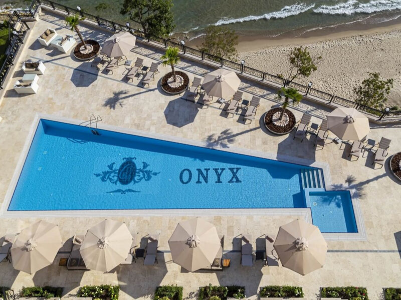 Hotel Onyx Beach Residence