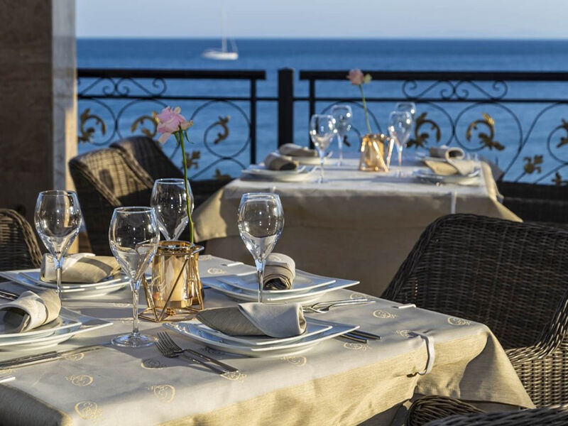 Hotel Onyx Beach Residence