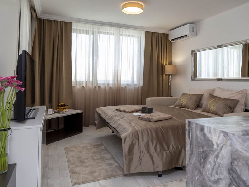 Hotel Onyx Beach Residence