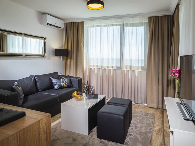 Hotel Onyx Beach Residence