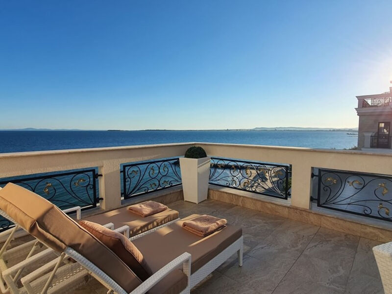 Hotel Onyx Beach Residence