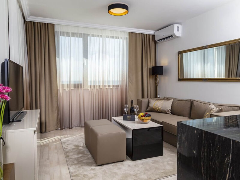 Hotel Onyx Beach Residence
