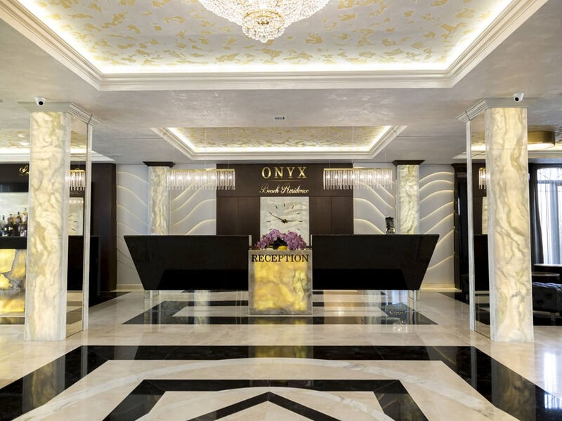 Hotel Onyx Beach Residence