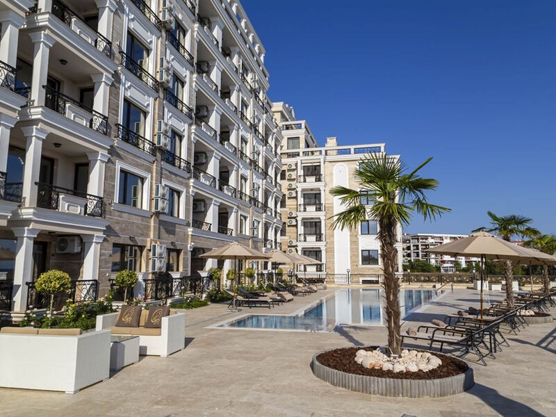 Hotel Onyx Beach Residence