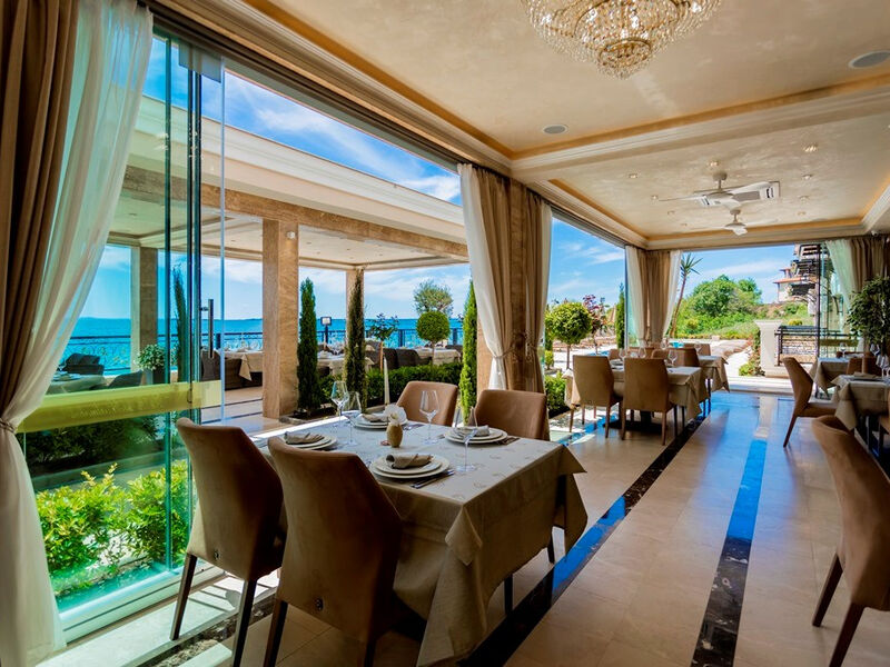 Onyx Beach Residence