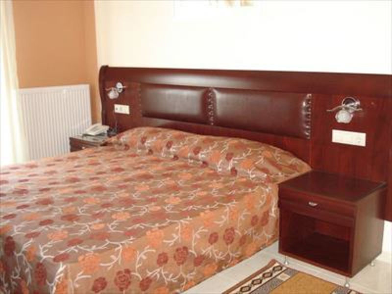 Orea Eleni Palace