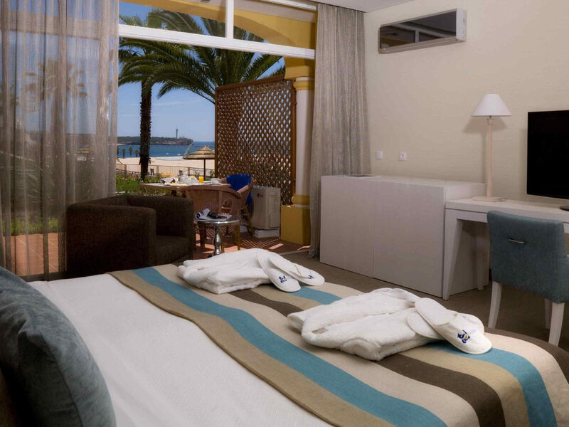Ap Oriental Beach