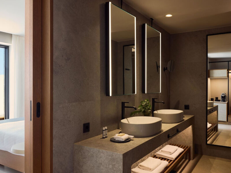 Oros Luxury Beach Resort