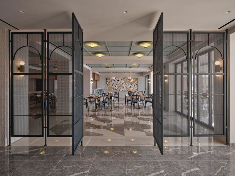 Oros Luxury Beach Resort