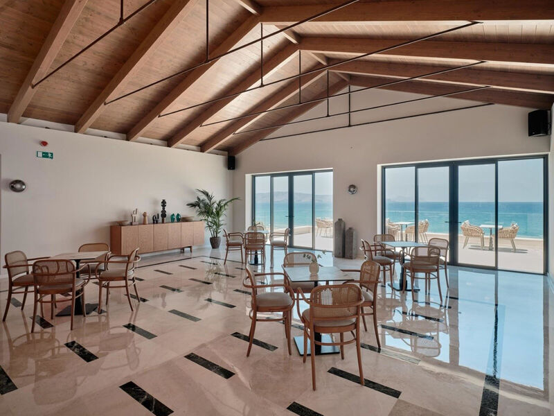 Oros Luxury Beach Resort