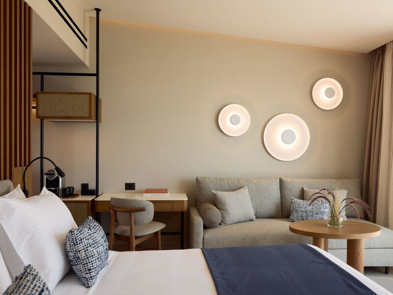 Oros Luxury Beach Resort