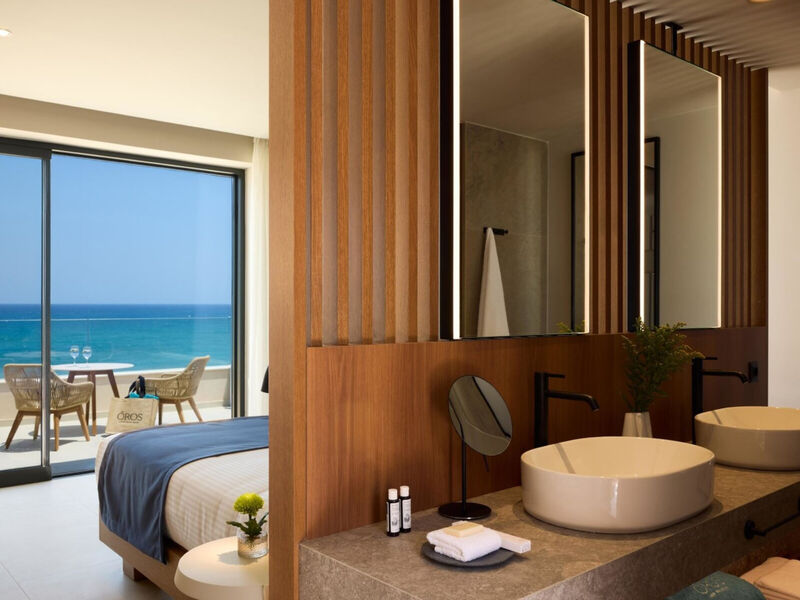 Oros Luxury Beach Resort