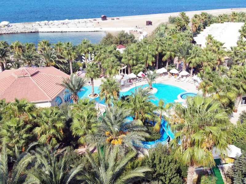 Oscar Resort