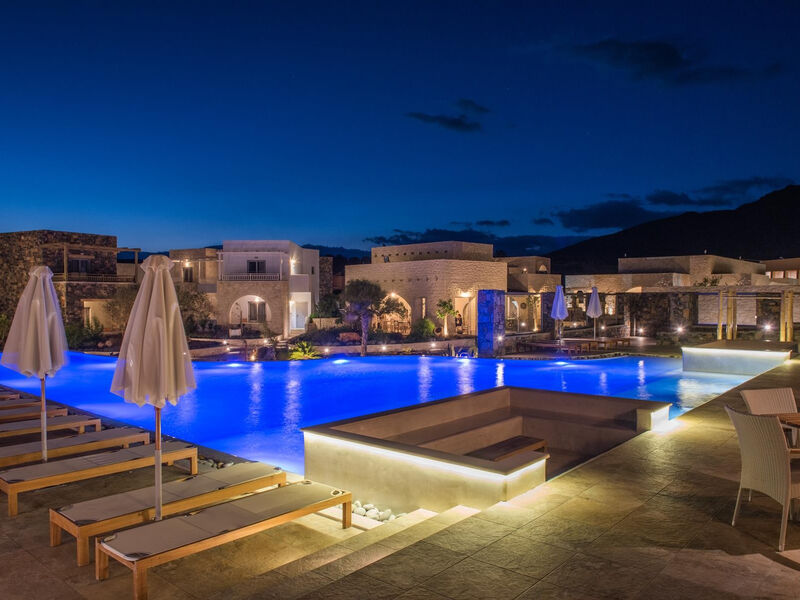 Ostria Resort & SPA