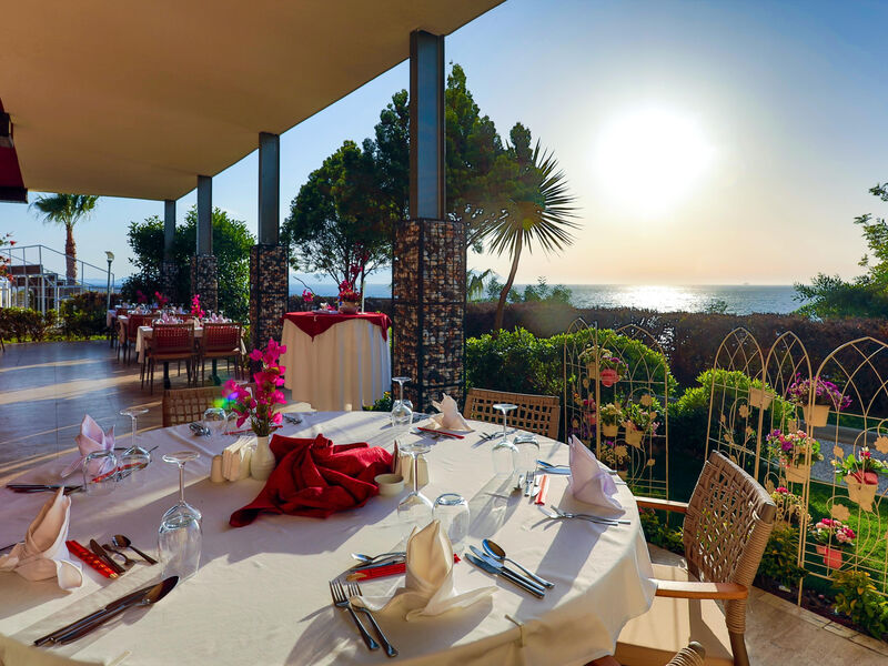 Otium Sealight Beach Resort