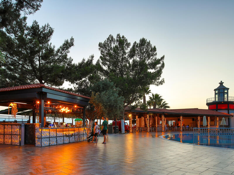 Otium Sealight Beach Resort