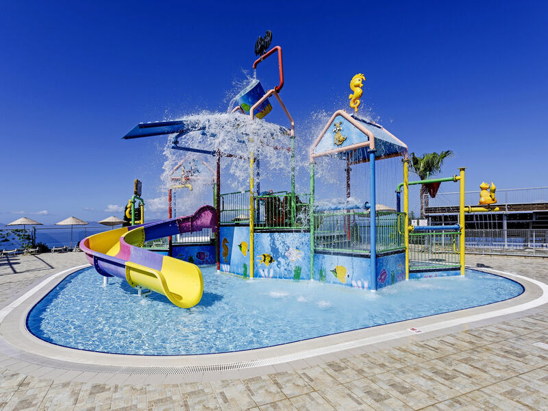 Otium Sealight Beach Resort