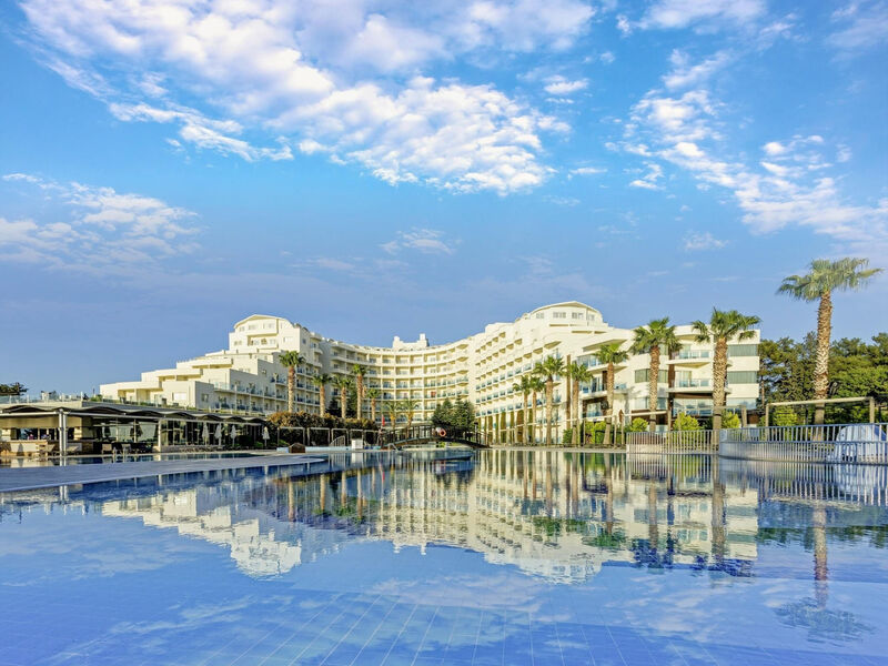 Otium Sealight Beach Resort