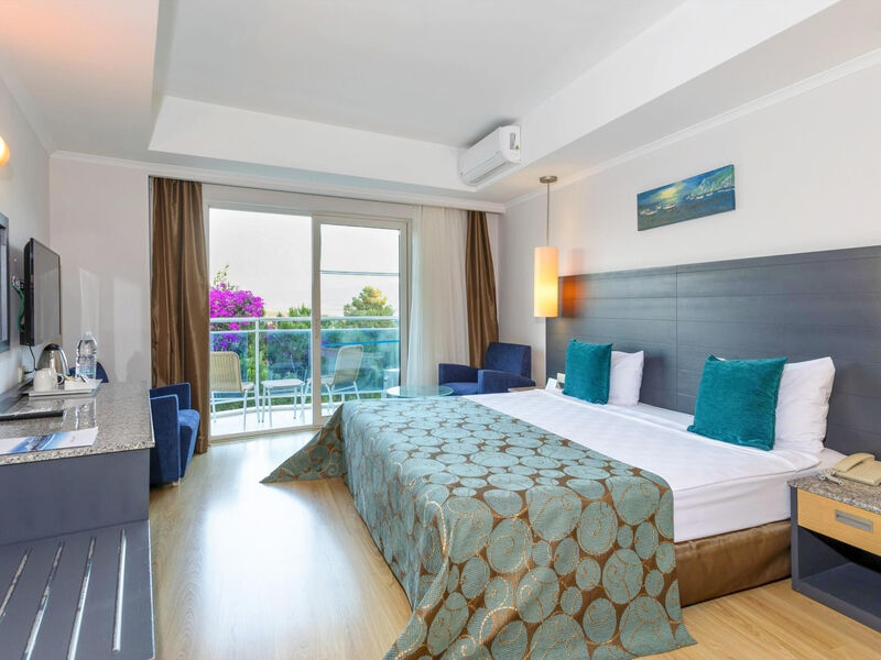Otium Sealight Beach Resort