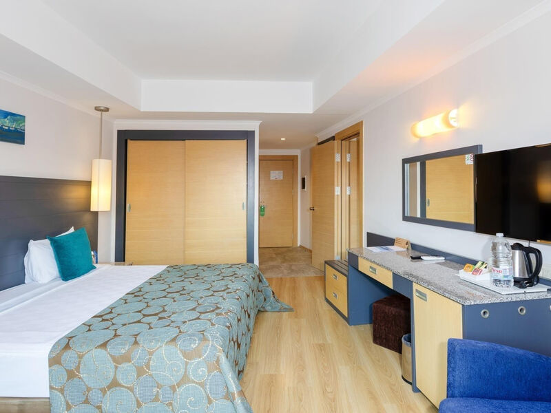 Otium Sealight Beach Resort