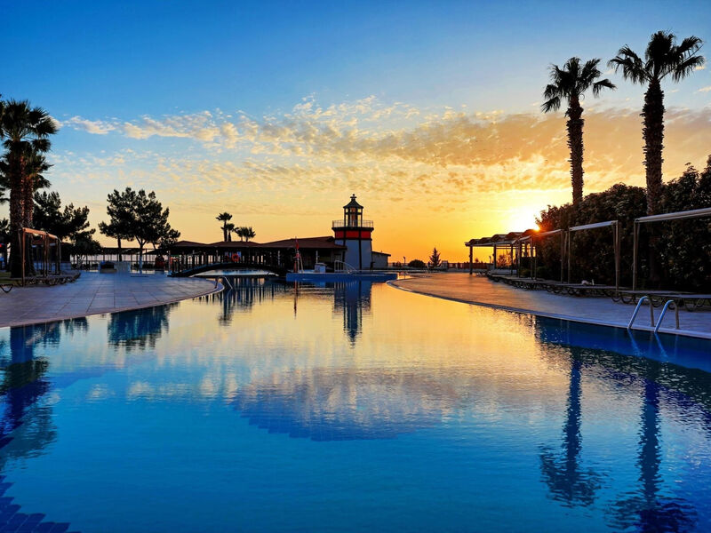 Otium Sealight Beach Resort