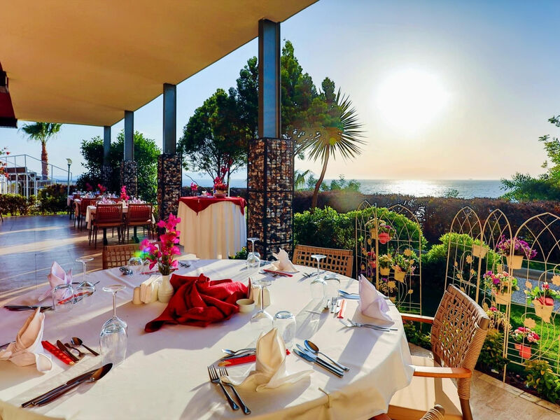 Otium Sealight Beach Resort