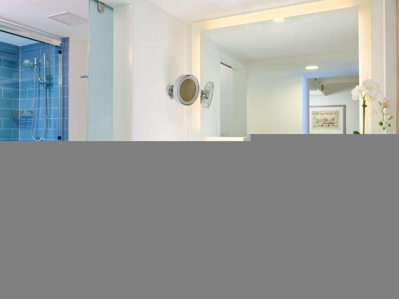 Outrigger Reef Waikiki Beach Resort