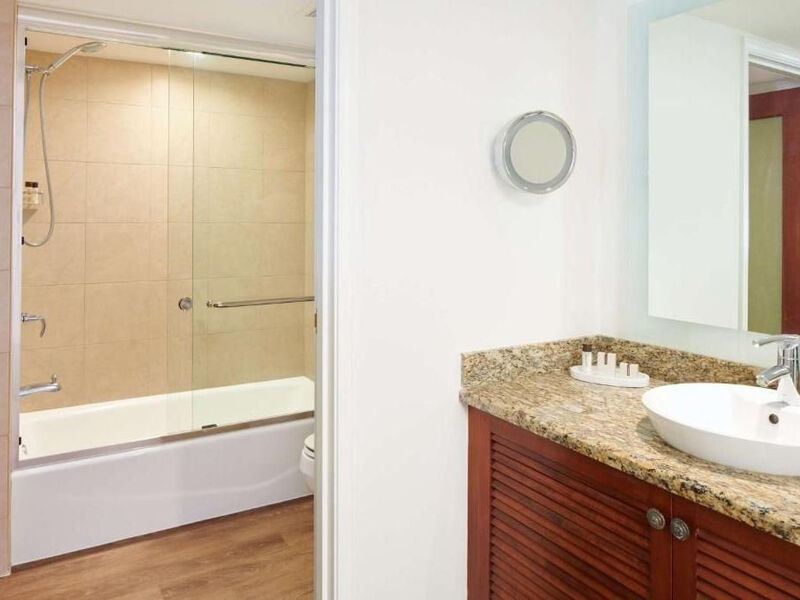 Outrigger Reef Waikiki Beach Resort