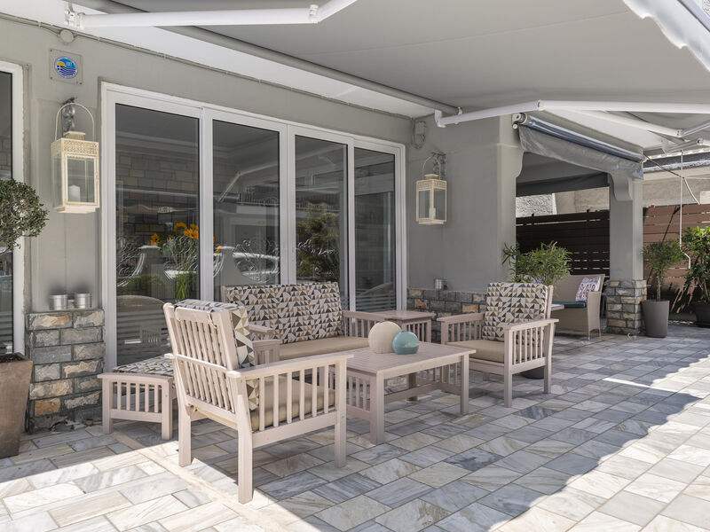 Ouzas Luxury
