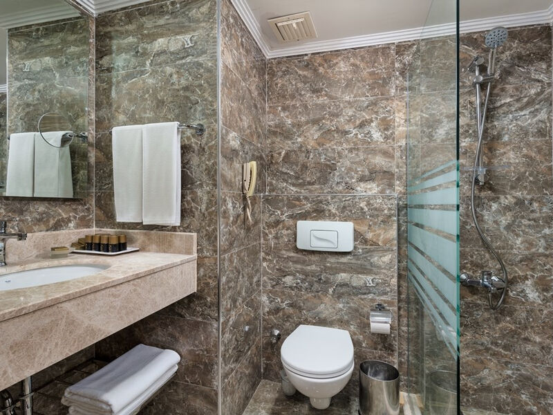 Oz Hotels Incekum Beach Resort