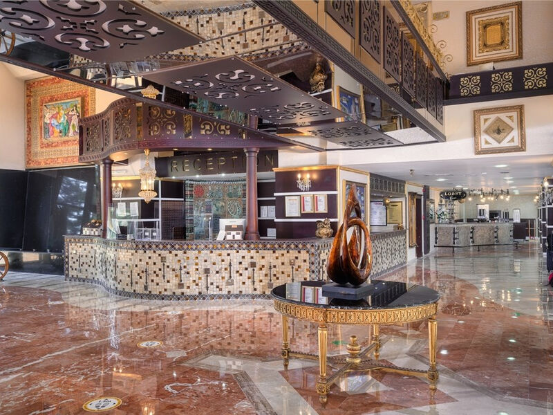 Oz Hotels Incekum Beach Resort