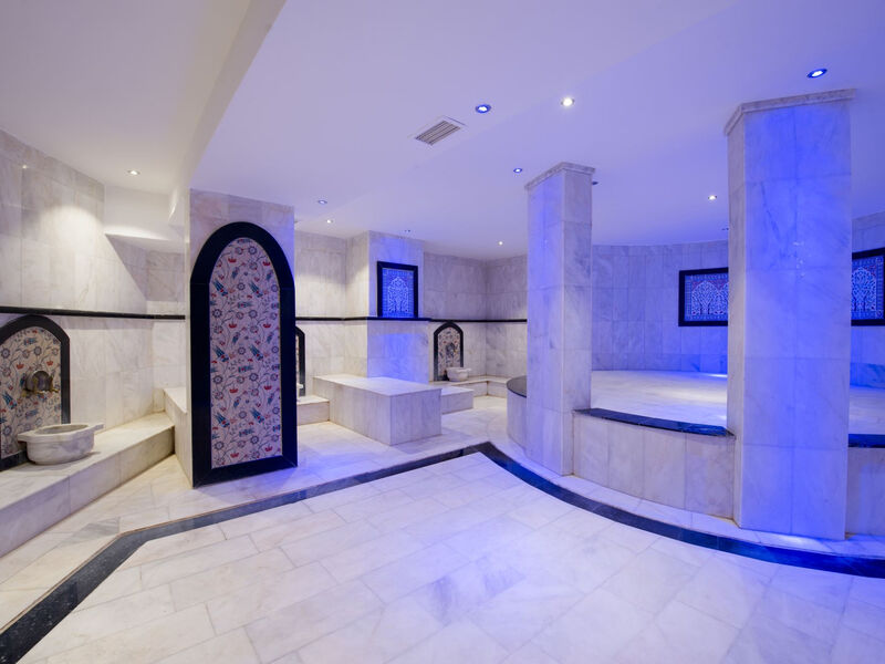 Oz Hotels Incekum Beach Resort