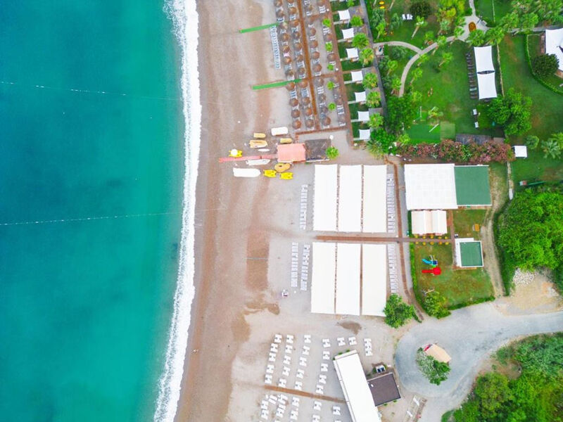 Oz Sui Resort