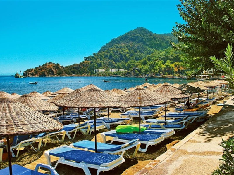 Özcan Beach