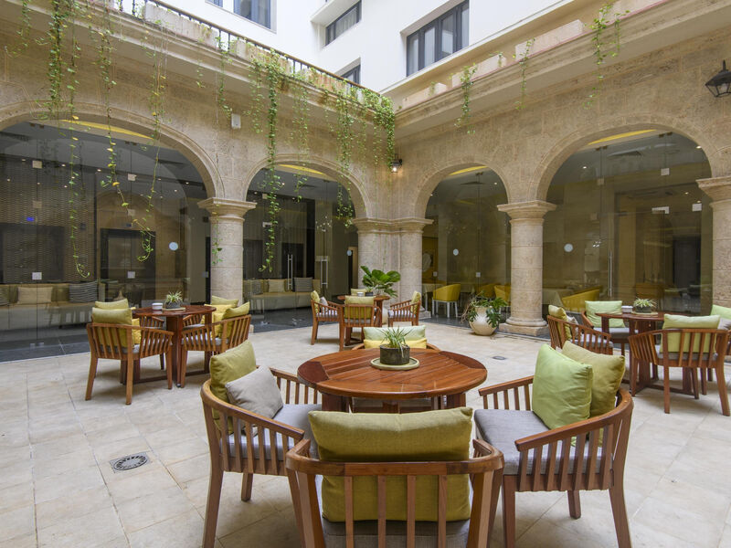 Palacio De Los Corredores