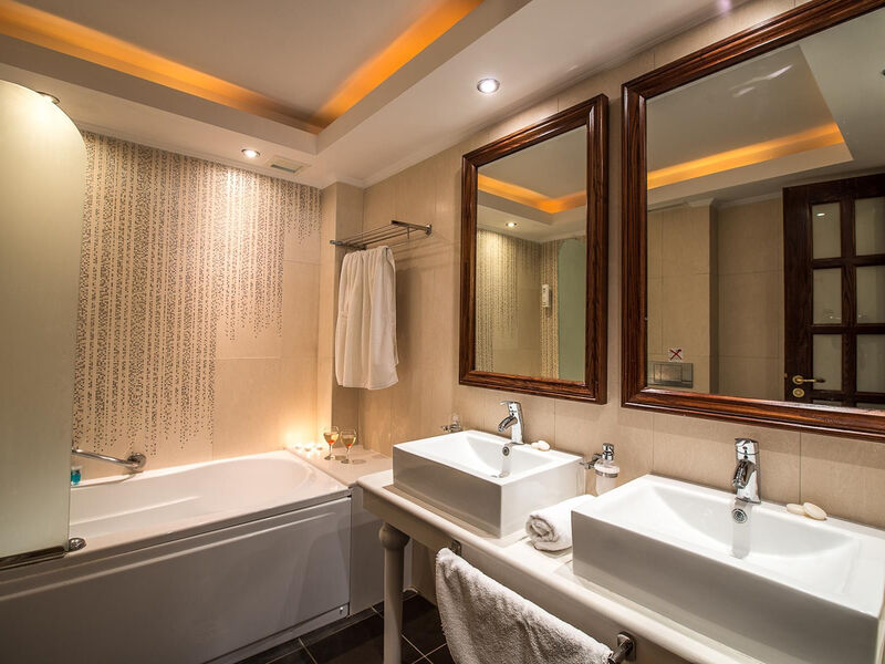 Palazetto Suites