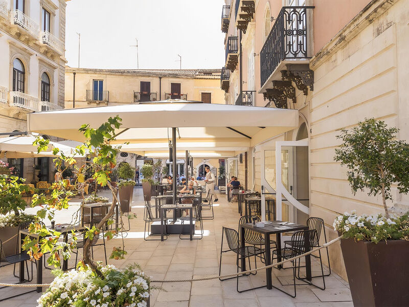 Palazzo Artemide (Ex. Roma)