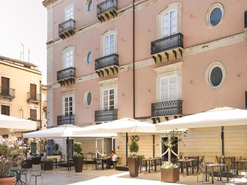 Palazzo Artemide (Ex. Roma)